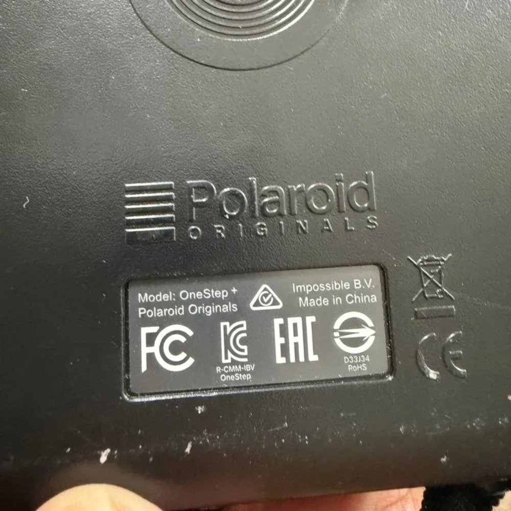 Polaroid onestep+ instant